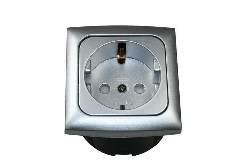 C-Line prise de courant Schuko 230V avec Opal cadre argent - emballé