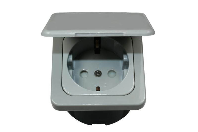 C-Line prise de courant Schuko 230V avec Opal cadre à clapet gris - emballé