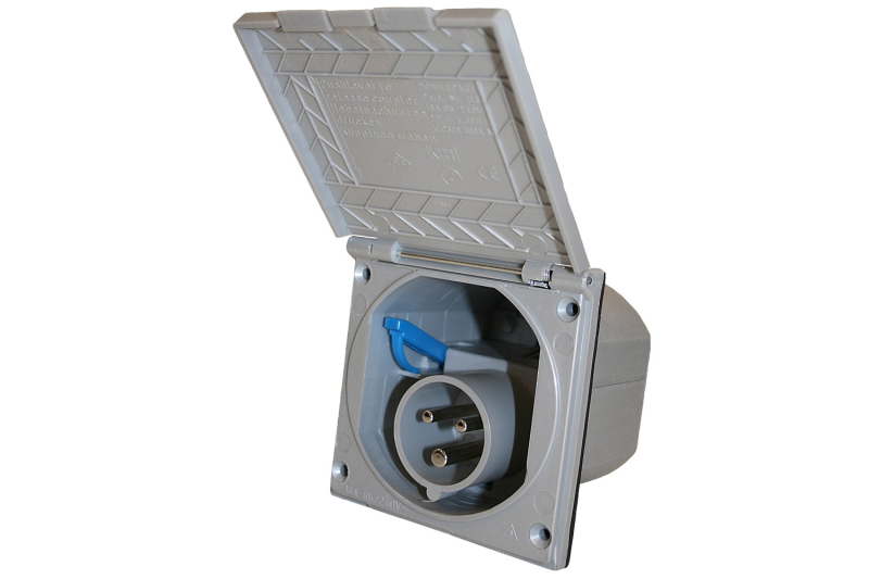 Standard Line socle CEE à encastrer argente