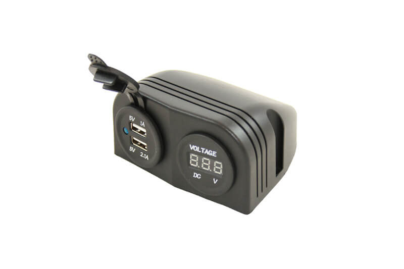 Power Line Voltmètre numérique et chargeur double USB-A max. 3.1A en applique